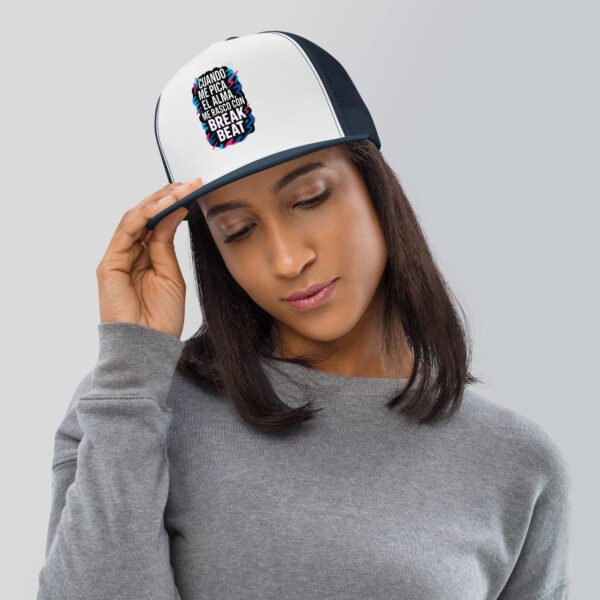 Gorra tipo trucker "Cuando me pica el alma"