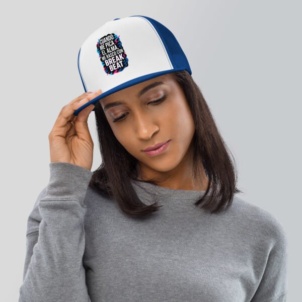 Gorra tipo trucker "Cuando me pica el alma"